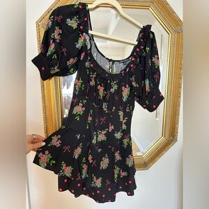 For Love and Lemons date night dress !  SUPER flattering, hugs curves perfectly